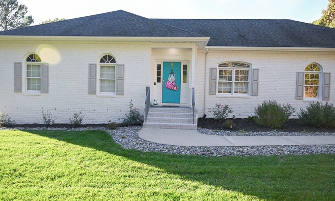 Wyndham House | Charming three bedroom, two bathroom tranquil retreat just 2 miles from Wyndham.