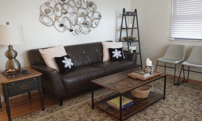 Lincoln House | Charming Top Floor Home Close to I-80, UNL, & Downtown