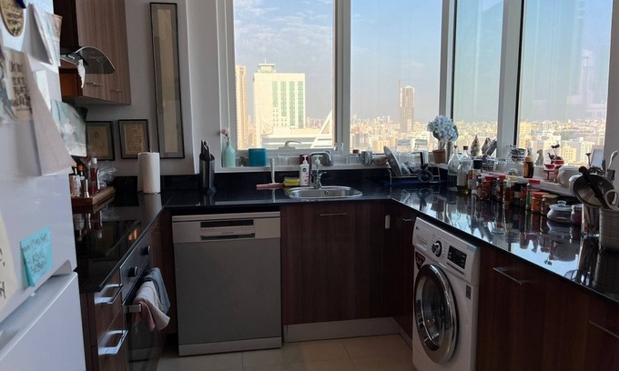 Sanabis House | Charming tower with 1 bedroom, WiFi, Gym, pool in the Middle of the Cityn