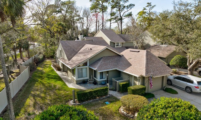 Palm Valley House | Charming Townhome with Patio, Firepit- Close to Golf + Beach