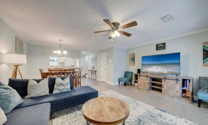 Panama City House | Charming townhome in Historic St. Andrews!