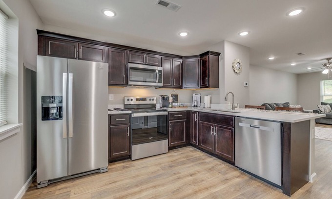 Bristol House | Charming Townhome near Hard Rock Casino! 2 Br 2.5BA, New Construction and modern