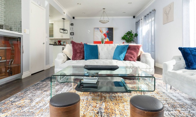 Sun Valley House | Charming Townhouse in an Upscale Neighborhood