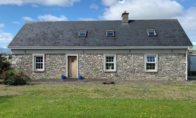 Killarney Other | Charming traditional Irish house set on a working farm in the heart of Kerry.