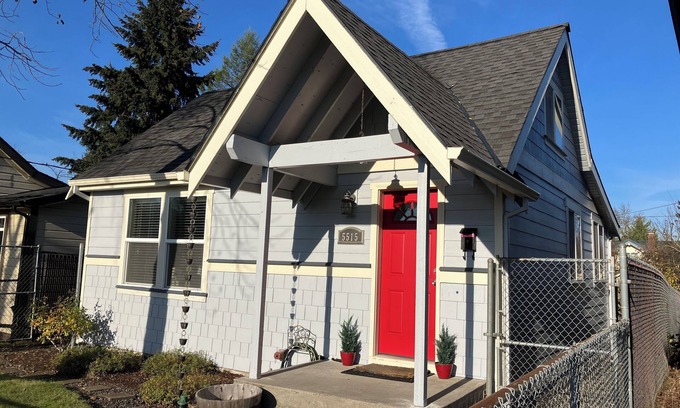 University Park House | Charming University Park 2BR Bungalow in amazing Portland