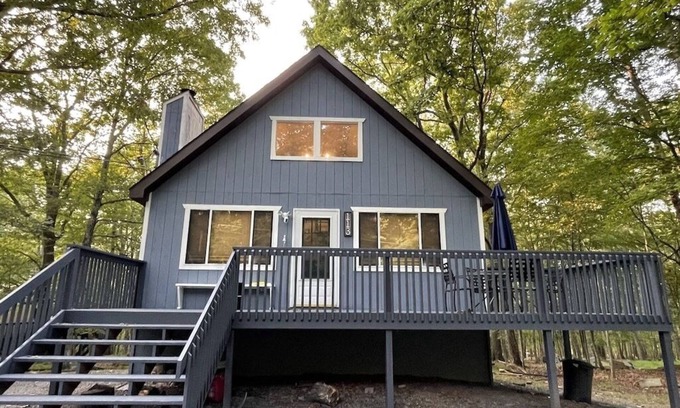 Lackawaxen House | Charming updated 3-bedroom house in Lackawaxen with HOT TUB