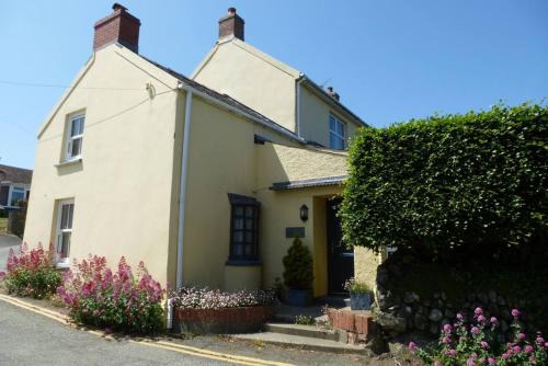 Solva House | Charming Upper Solva Cottage by Beaches and Harbour
