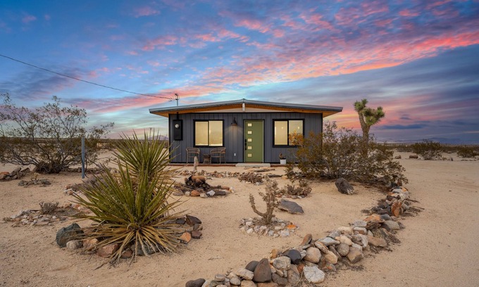 Joshua Tree House | Charming Hoover Hideaway | Studio | A+ Location!, Charming Hoover Hideaway | Studio | A+ Location!
