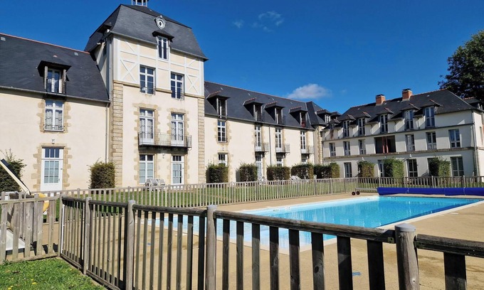 Baden Apartment | Charming vacation apartment with terrace, pool and parking space - ideal for families