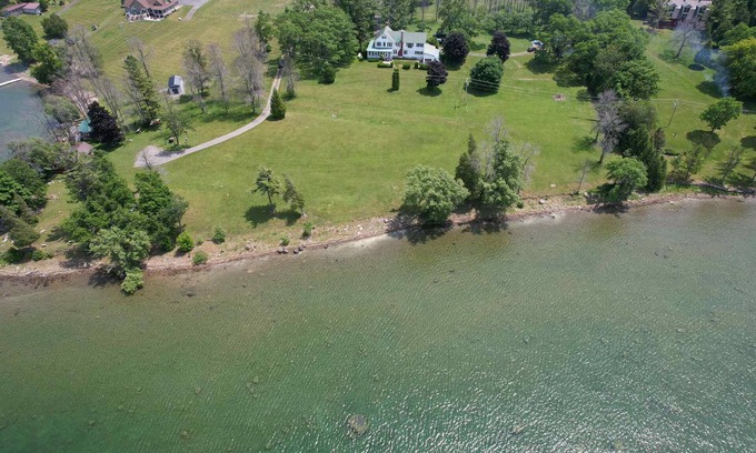 Ogdensburg House | Charming Victorian 2BR Retreat with Porch & Dock – St. Lawrence Riverfront