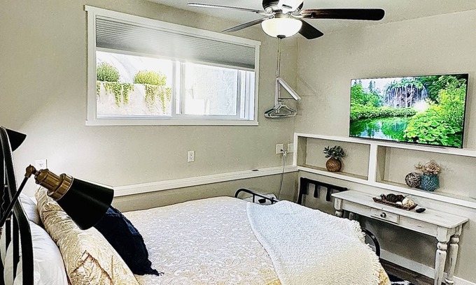 Logan Apartment | Charming Victorian Studio in Historial Downtown Logan