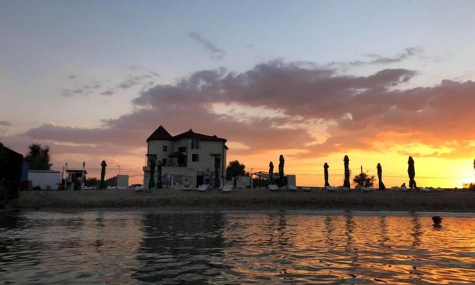 Eforie Villa | Charming villa in superb Eforie with WiFi, AC