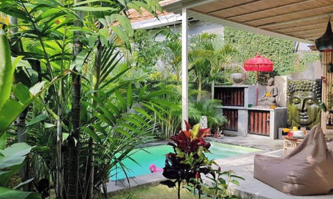 Nakula Villa | CHARMING VILLA LOCATED FULL CENTER SEMINYAK: PRIVATE SWIMMING POOL, WIFI, TV