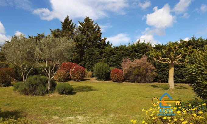 Fendeille Villa | Charming villa near Castelnaudary*Vendeole wine with cellar tour