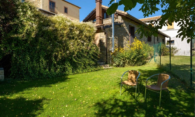 Jaca House | Charming village house