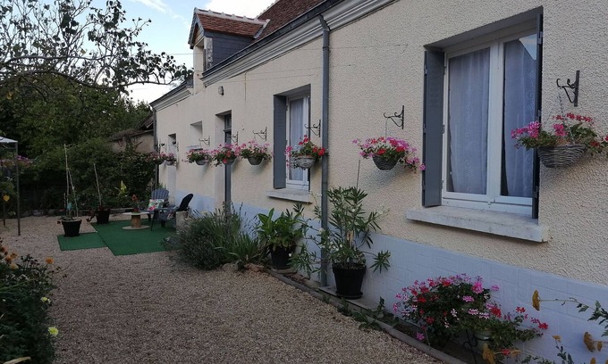 Varennes-sur-Fouzon Cottage | Charming Village House with Private Spa, Bikes, Near Zoo and Chateau