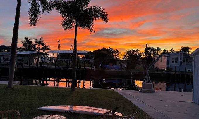 Saint James City House | Charming waterfront home in Saint James City on Main Canal