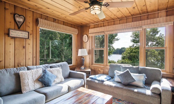Jim Falls Cabin | Charming Waterfront Cabin on Lake Wissota: Old Abe Trail, Boat, Swim, Fish, Golf
