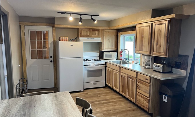 Indian River Cottage | Charming Waterfront Cottage on Mullett Lake