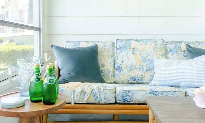 Bonnet Shores House | Charming Waterfront Cottage