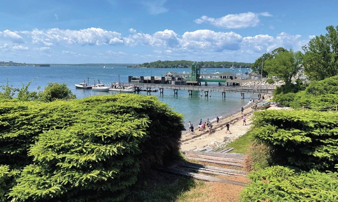 Pond Cove Apartment | Charming waterfront 2-bedroom apartment on Peaks Island with WiFi, AC