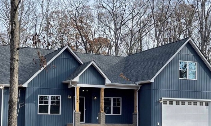 Macon House | Charming wooded home away from home
