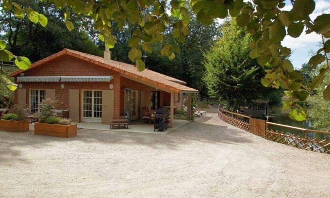Scille Cottage | Charming wooden house for a nature stay close to the Marais Poitevin