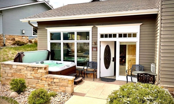 Stanley Hills Condo | Charming woodsy condo with private hot tub and Rocky Mountain views!
