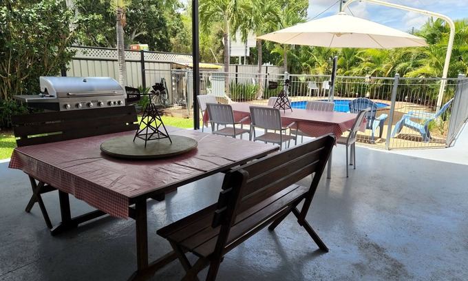 Richmond Hill Hotel | Charters Towers Motel