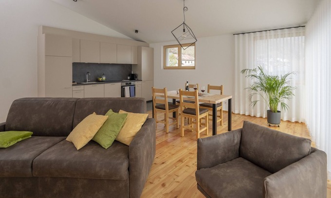 Mustair Apartment | Chasa Helvetia Trai: Newly built 3.5 room holiday flat with exclusive hotel service