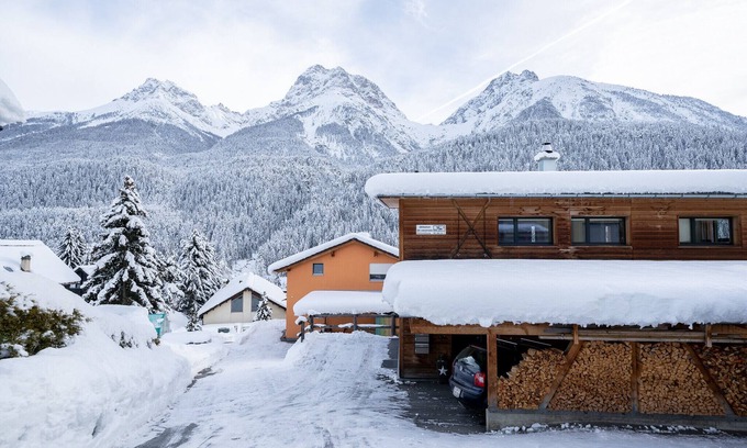 Engadin Scoul Apartment | Chasa Sotcha Dadora: Cozy and lovingly furnished 2,5 room apartment with large terrace