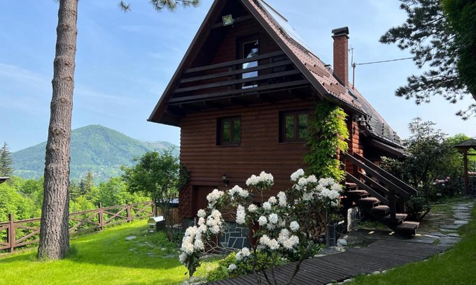 Kuncice pod Ondrejnikem Ski Chalet | Chata s luxusním výhledem a bazénem
