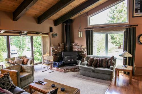 Mammoth Lakes Apartment | Chateau Blanc #25 Condo