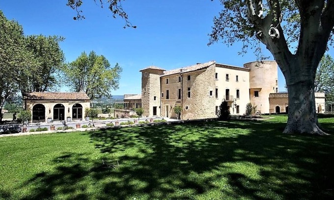 Bonnieux Villa | Chateau de Bonnieux - 15 pers