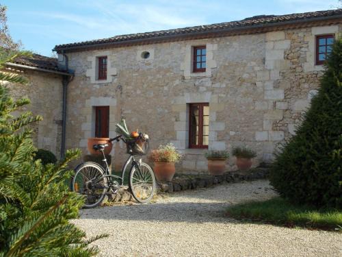 Saint-Leon Bed & Breakfast | Chateau De Castelneau