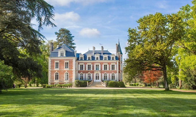Cande Other | Chateau De Flora - Six Bedroom Castle, Sleeps 13