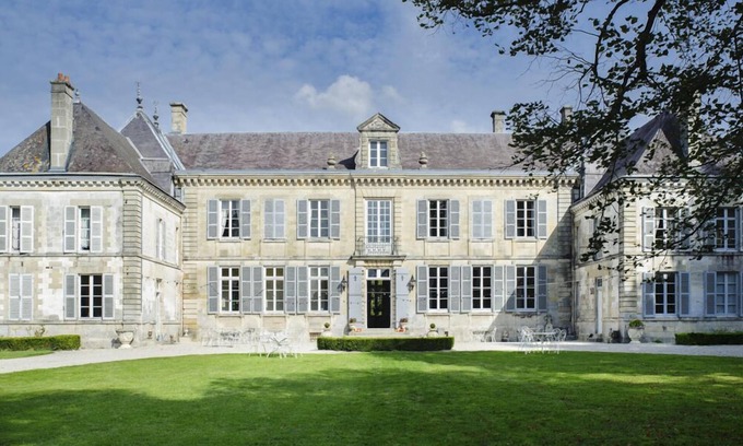 Omey Other | Chateau De Jaques - Fifteen Bedroom Castle, Sleeps 31