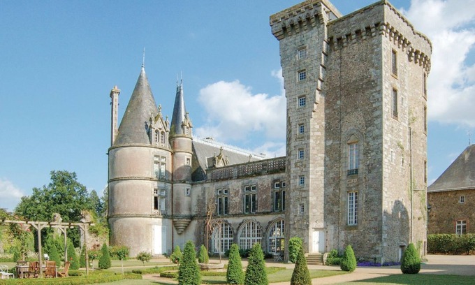 Sevremont Other | Chateau Des Poetes Keep