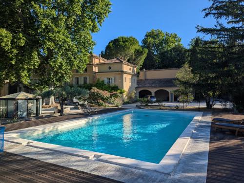 Mazan Villa | Chateau du Jonquier