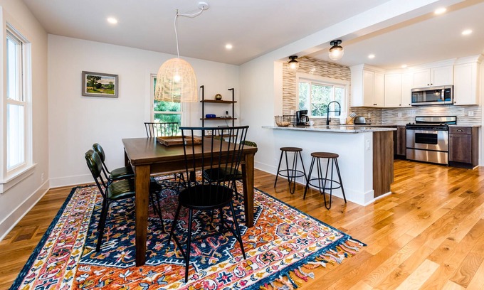 Buchanan House | Chateau five corners