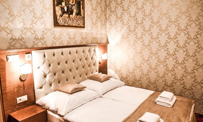 Hontianske Nemce House | Chateau Hunting *