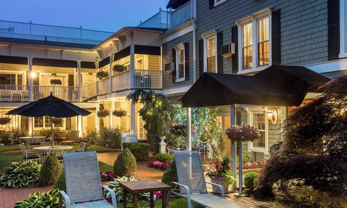 Spring Lake Hotel | Chateau Inn and Suites