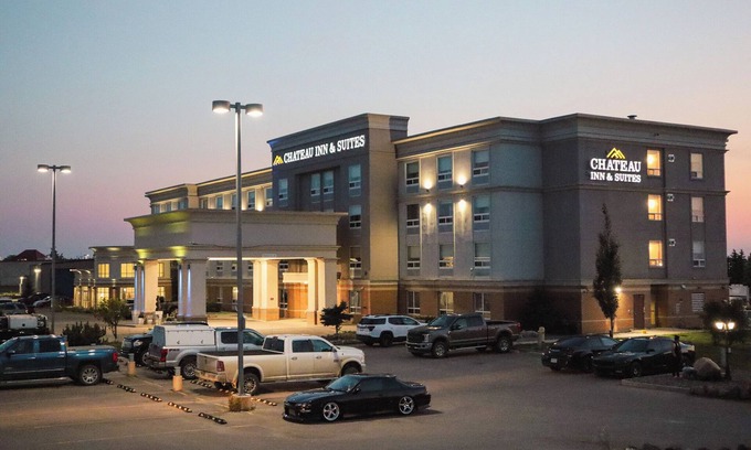 Bonnyville Hotel | Chateau Inn & Suites Bonnyville