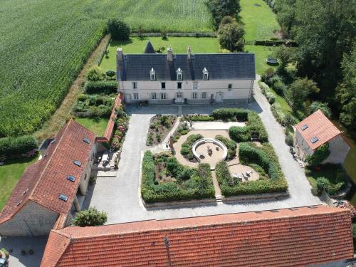 Brevands Bed & Breakfast | Chateau Le Colombier