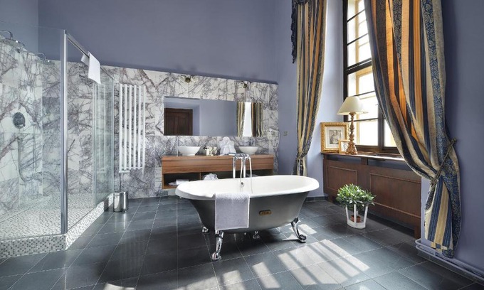 Loucen Hotel | Chateau Loucen Garden Retreat