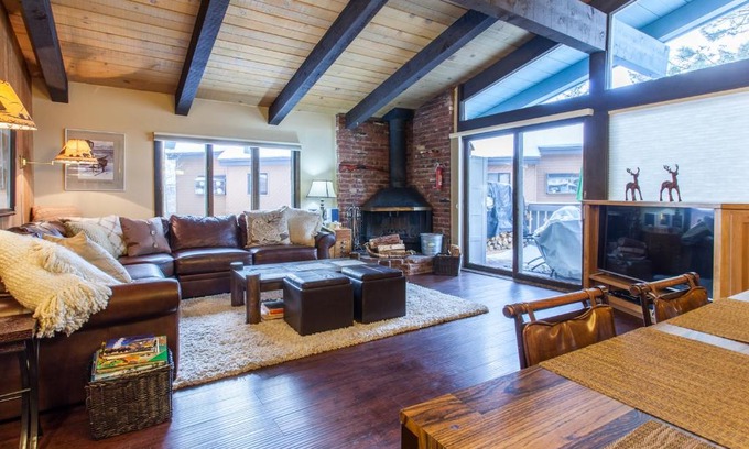 Mammoth Lakes House | Chateau Sans Nom #17