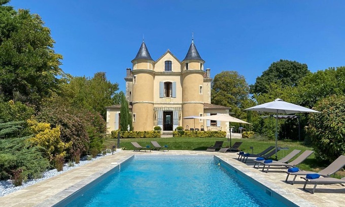 Puymiclan Other | Chateau Seyches - Five Bedroom Castle, Sleeps 10
