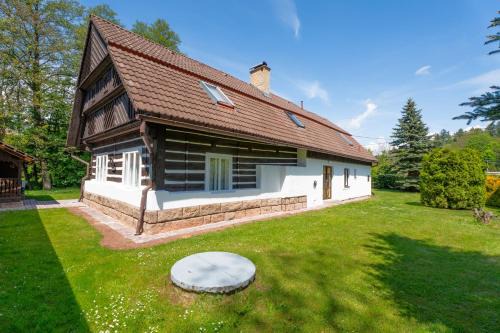 Bela House | Chatka Oleška
