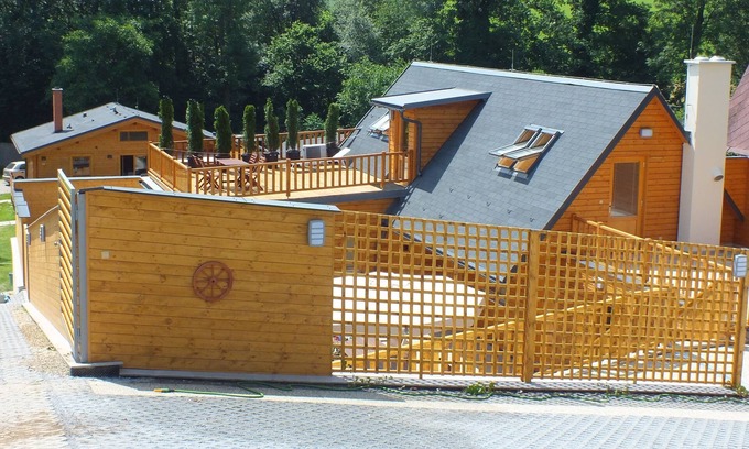 Ceska Ves Ski Chalet | Chaty pod Sokolím Hřbetem