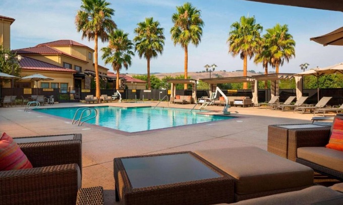 Napa House | CHECK IN AND WIND DOWN AT OUR NAPA VALLEY